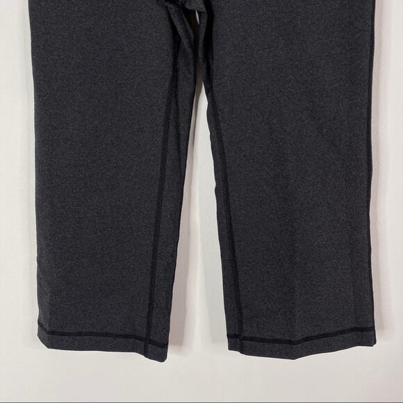 Lululemon Womens 4 Heather Gray Stripe Groove Crop Leggings Capri Yoga Workout - Picture 4 of 9